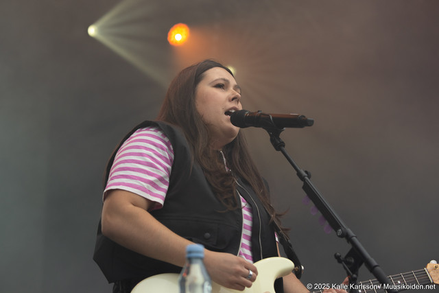 Gigi Perez | Gigi Perez Ruisrockissa 2025